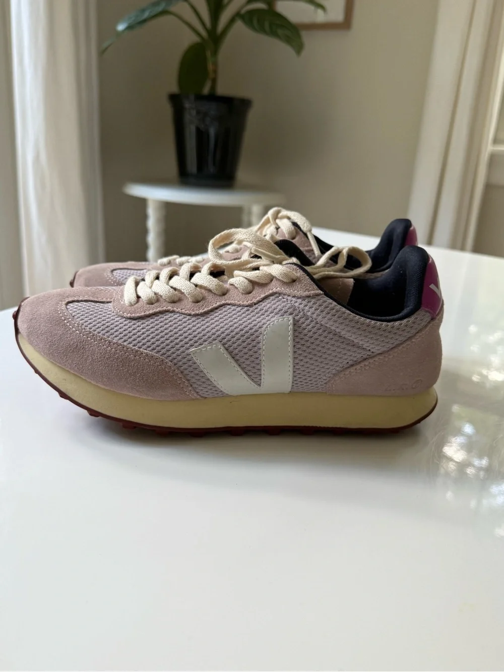 Veja Women’s Rio Branco Alveomesh Parme Sneaker - Picture 7 of 11